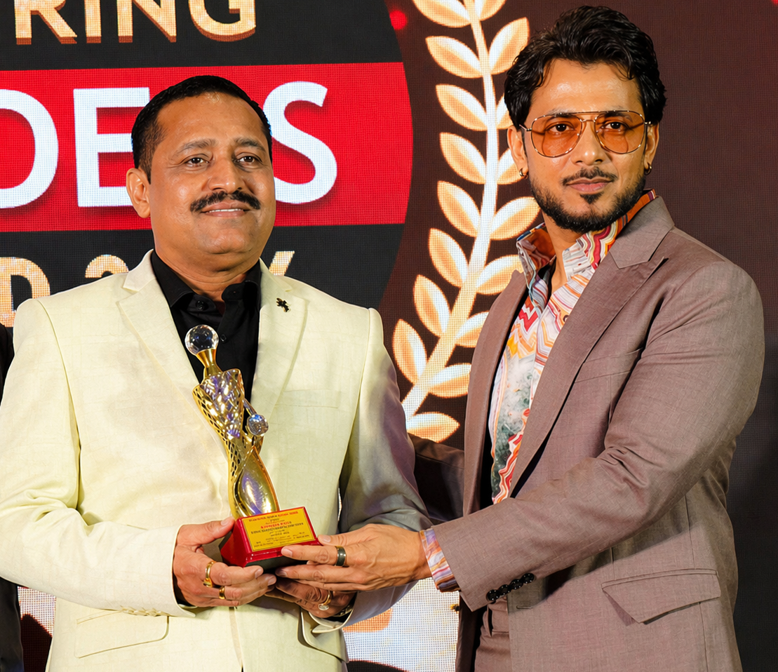 Dr Pradeep Kumar receiving prestigious award